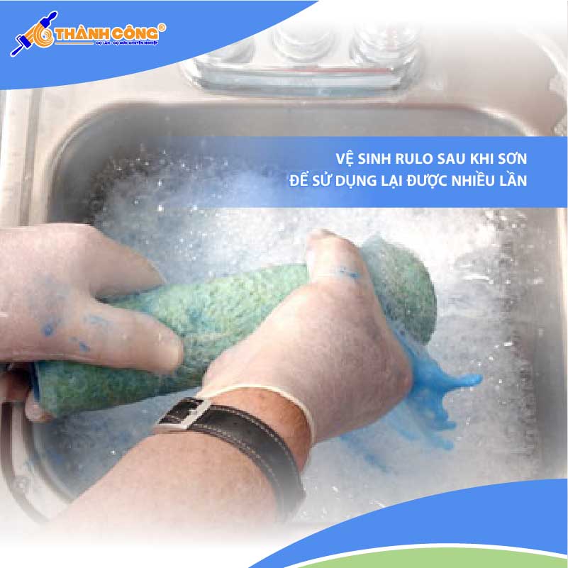 Vệ sinh rulo lăn sơn sau khi sử dụng